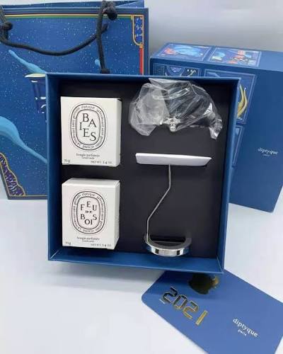 Diptyque Carousel set with two candles 70gx2