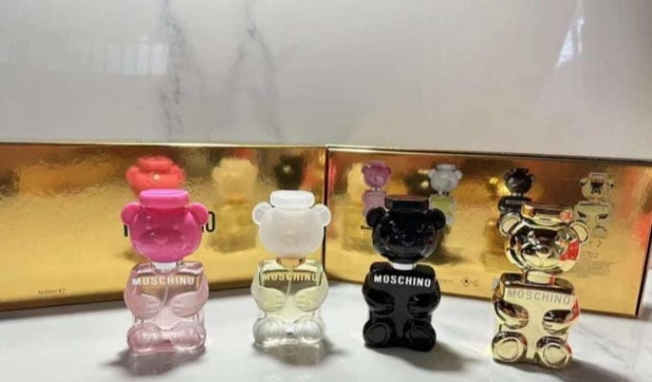 MOSCHINO 4 IN 1 GIFT SET 4×30ML